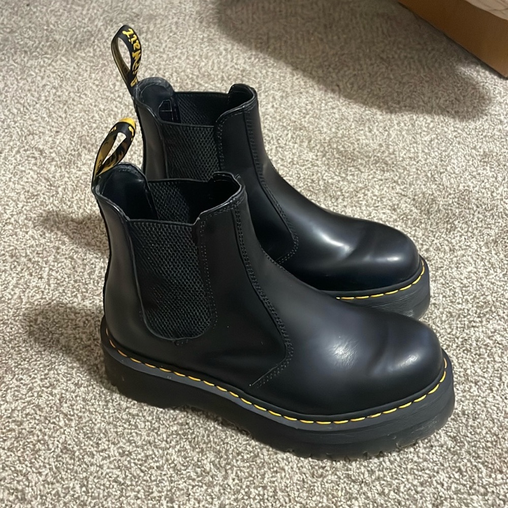 Doc Maarten Chelsea boots